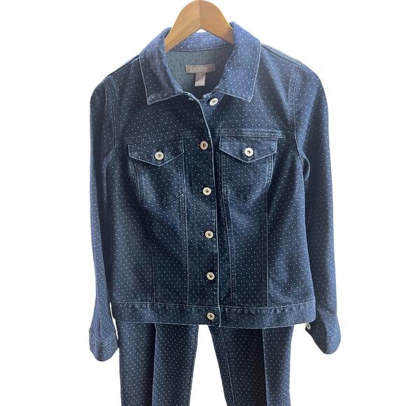 Chico's Dark Blue Denim Jacket and Pants, Size 0‎ Jacket, Size 0.5 Short Pants - Picture 2 of 7